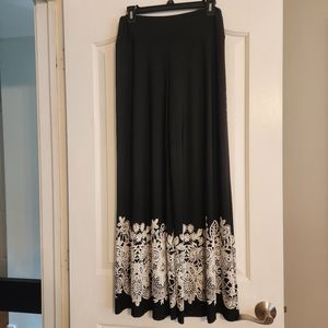 Coco Bianco wide leg pants.